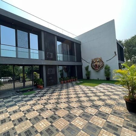 Stayhaven Starmount 4Bhk & Pool Mumbai Dış mekan fotoğraf
