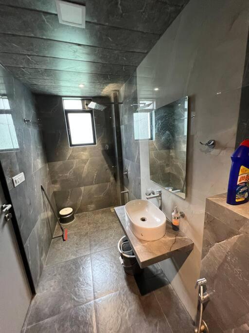 Stayhaven Starmount 4Bhk & Pool Mumbai Dış mekan fotoğraf