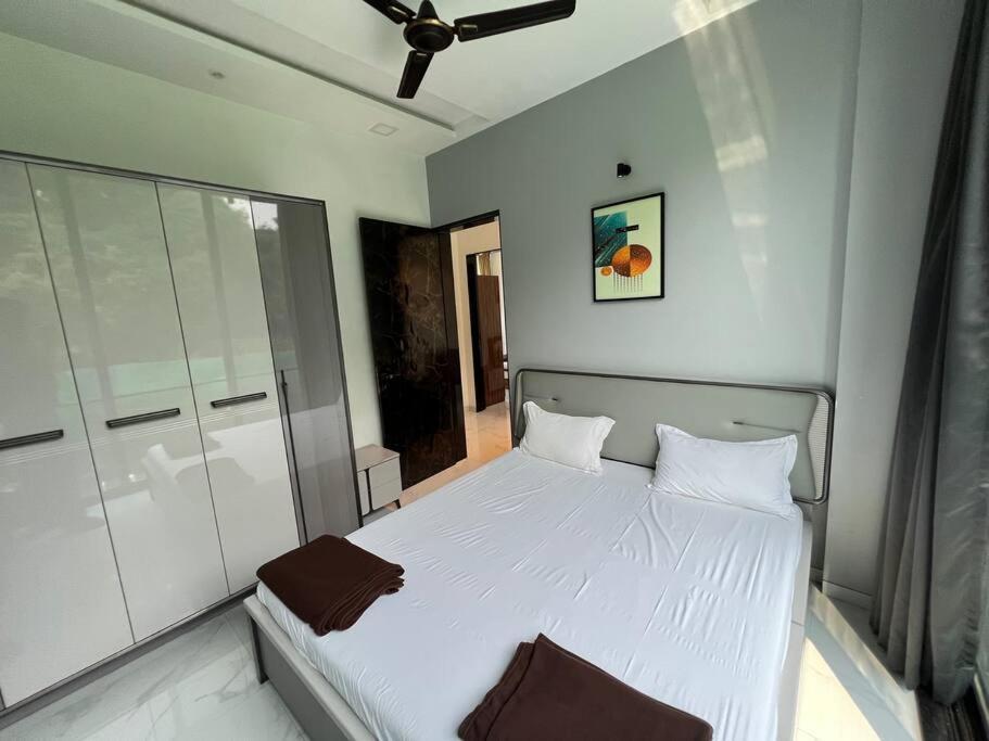 Stayhaven Starmount 4Bhk & Pool Mumbai Dış mekan fotoğraf