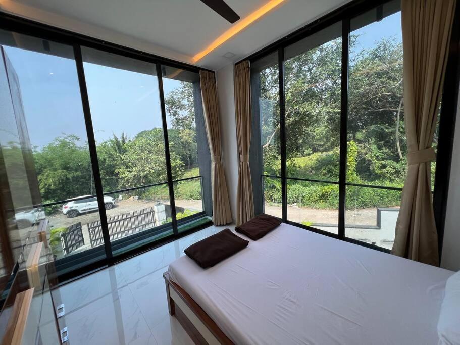 Stayhaven Starmount 4Bhk & Pool Mumbai Dış mekan fotoğraf