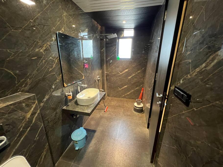 Stayhaven Starmount 4Bhk & Pool Mumbai Dış mekan fotoğraf